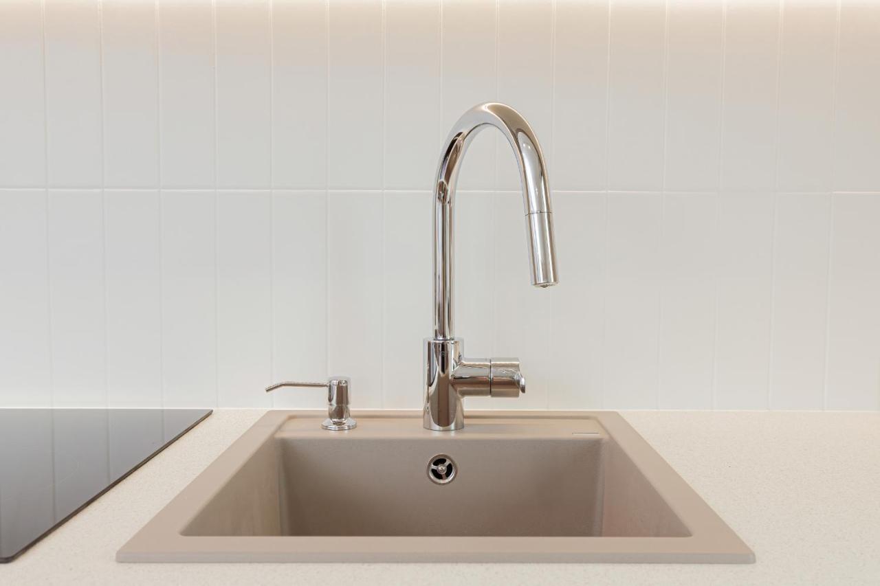 Moderna Central Luxury Apartment With Parking In Gdynia By Noclegi Renters Bagian luar foto