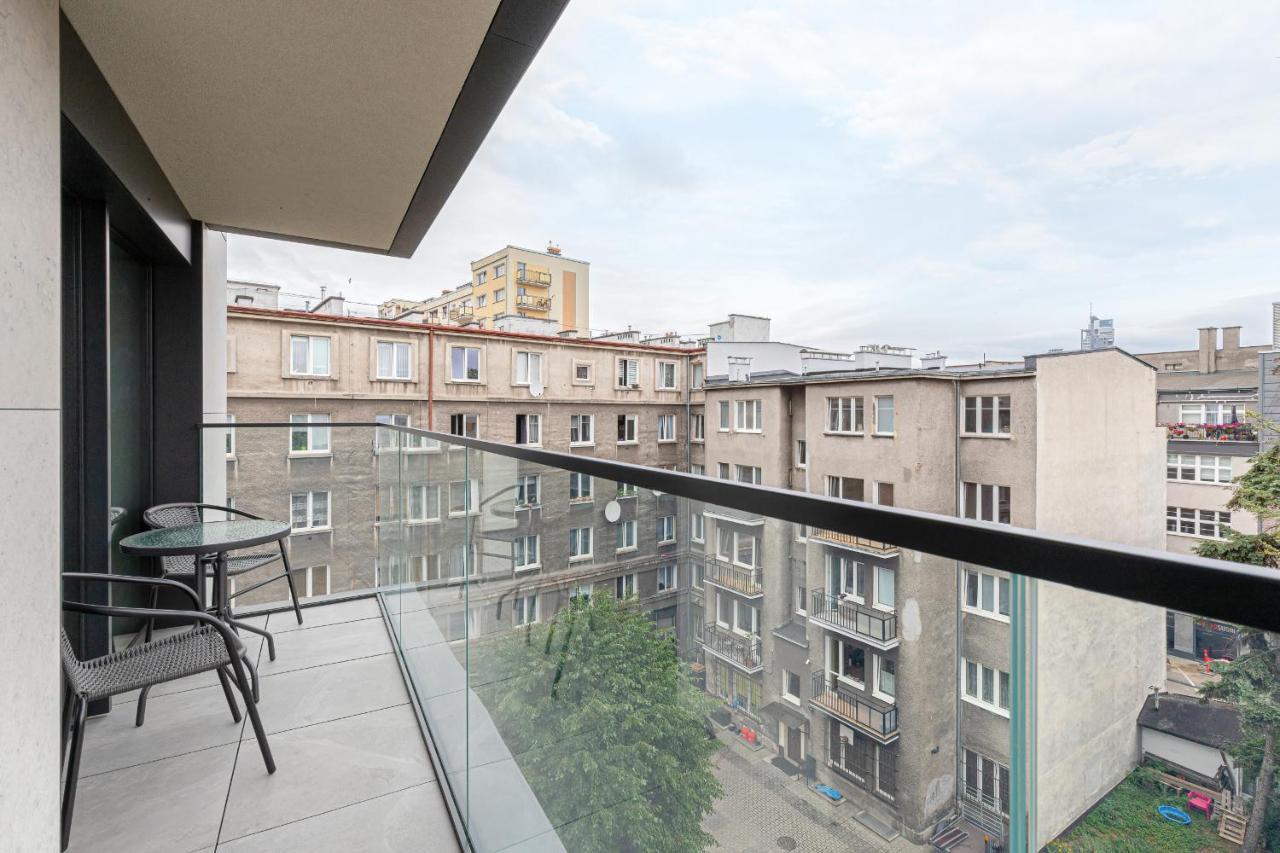 Moderna Central Luxury Apartment With Parking In Gdynia By Noclegi Renters Bagian luar foto